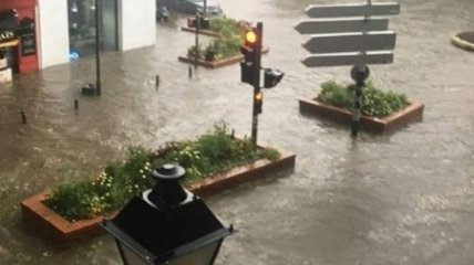 Юг Франции заливают дожди, эвакуировали 1600 человек