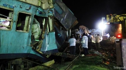 После посещения жуткого столкновения поездов в Египте, умер советник министра