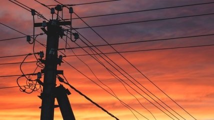 Зеленский запретил поставки электроэнергии из России 