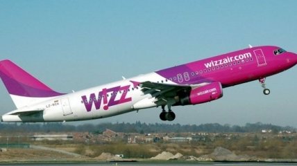 Лоукостер Wizz Air снизил тарифы за отмененные рейсы Ryanair