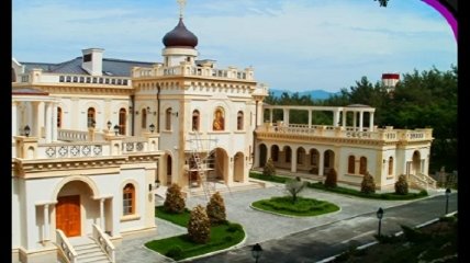 В Геленджике нашли еще один дворец за 22 млрд рублей: "дачу" приписали патриарху Кириллу (видео)