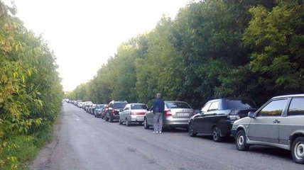 На украинско-польской границе в очереди стоят 400 авто