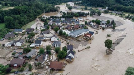 Потоп в Германии унес уже 133 жизни: свежие видео разрухи (фото, видео)