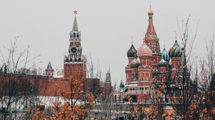 МИД России грозится ответить на высылку российских дипломатов из Праги