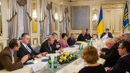 Президент Украины сократил госпремии ученым