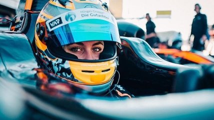 17-летняя гонщица Флерш находится в сознании после жуткой аварии на Гран-при Макао