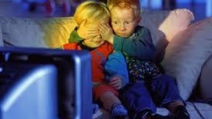 Телевизор лишает детей сна