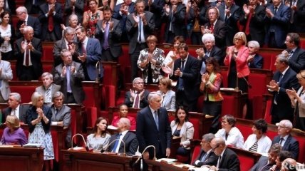 Парламент Франции выступил за вторжение в Сирию 