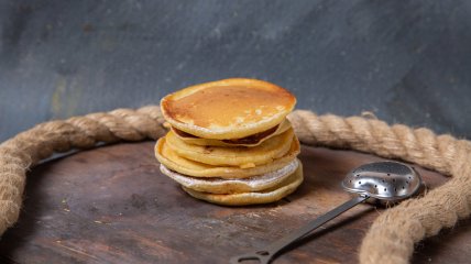 Золотисті панкейки без цукру