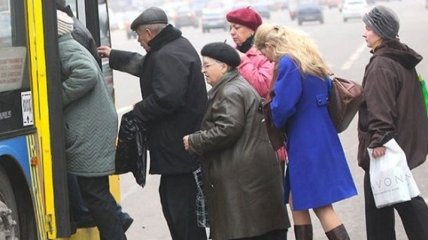 В Украине введена монетизация льгот на проезд в общественном транспорте