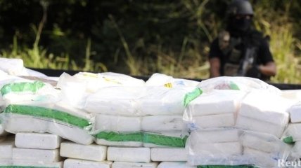 Полиция Колумбии, Панамы и США перехватили 2,7 тонны кокаина 