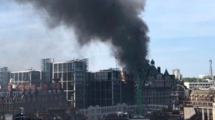 В Лондоне горит пятизвездочный отель