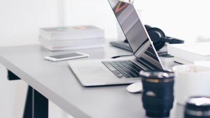 Як правильно заряджати ноутбук