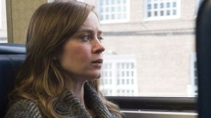 Вышел новый трейлер захватывающего триллера "Девушка в поезде" (Видео)
