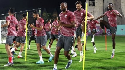 Катарские футболисты готовятся к первому матчу