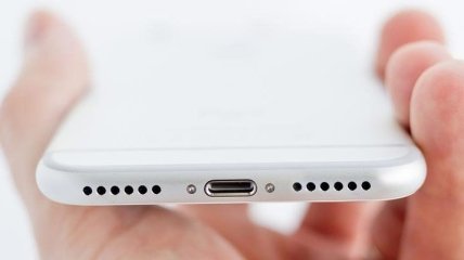 Apple может отказаться от использования в iPhone 7 аудиоразъема