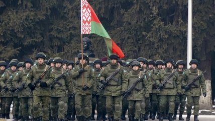 Армія Білорусі збільшиться майже вдвічі