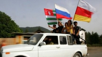 Абхазия и Южная Осетия отмечают годовщину признания независимости