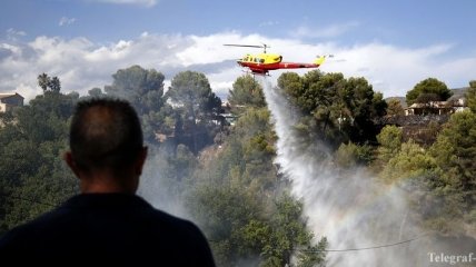 Во Франции проходит массовая эвакуация людей из-за лесных пожаров