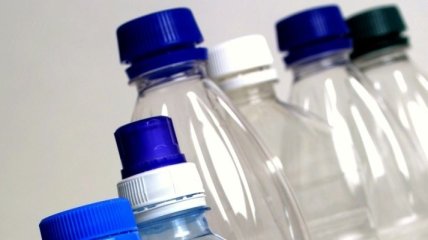 Вода в пластиковых бутылках - ядовита