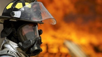 На Донеччині врятували трьох людей під час пожежі у квартирі