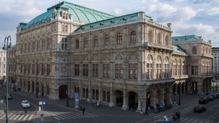 COVID-19 в искусстве: Венская опера отложила спектакли до конца июня