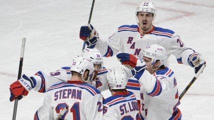 "Нью-Йорк Рейнджерс" рекордно вышел в плей-офф НХЛ