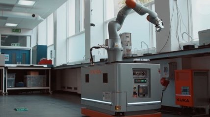 В Британии разработали робота-химика (Видео)