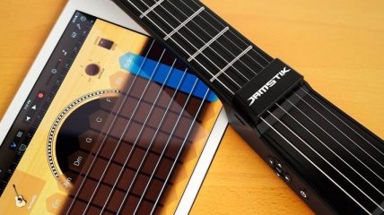 JamStik+: беспроводная мини-гитара с поддержкой Bluetooth MI (Видео)