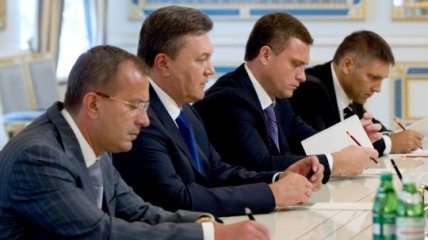 Мирошниченко назвал парламентские выборы экзаменом по демократии