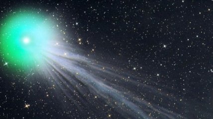 Комета Лавджоя показывает асимметричное поведение в перигелии