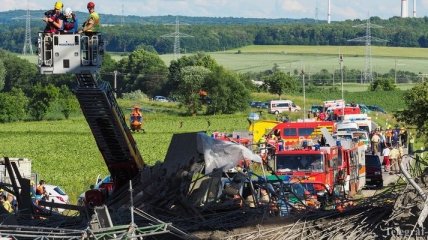 В Германии обвалился сегмент эстакады, погибли строители