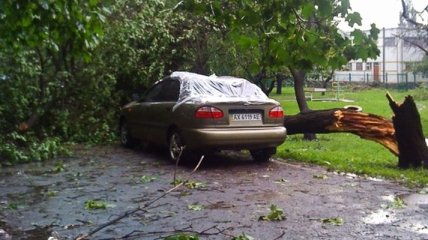 На Одессу снова надвигается ураган 