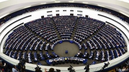 Европарламент приостанавливает сотрудничество с РФ