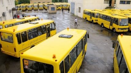 Хмельницкая область намерена закупить 52 школьных автобуса