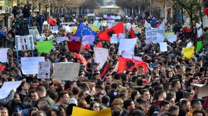 Подорожание образования: Албанские студенты вышли на массовую акцию протеста