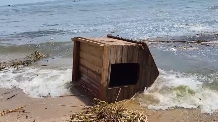 У Чорному морі плавають залишки будинків та інше сміття