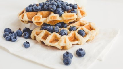 Бельгійські вафлі з сиром (відео)