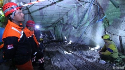 В Турции 18 шахтеров остаются заблокированными в шахте