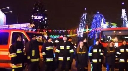 Спасатели поздравили украинцев "Щедриком" (Видео)