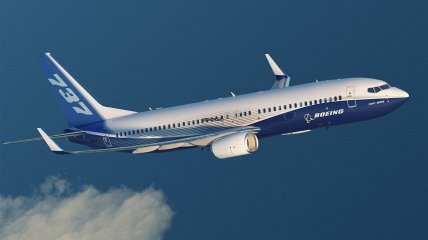 на фото «Боинга»  737-800