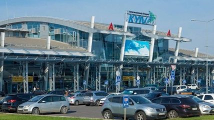 Аэропорт "Киев" начнет принимать пассажиров с 12 сентября