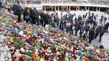 Полиция допрашивает причастных к теракту в Стокгольме