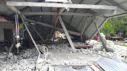 Землетрясение в Индонезии: масштабные разрушения и десятки погибших