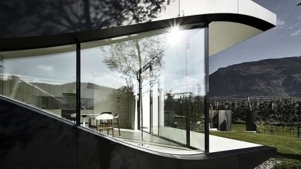 Зеркальные дома в Доломитовых Альпах (Фото)