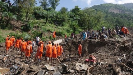 От схода оползней в Индии погибли уже 26 человек
