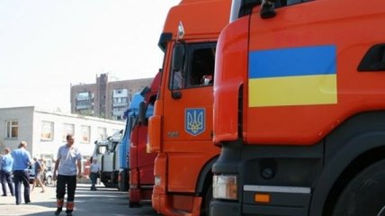 В Старобельске разгружают украинскую гуманитарную помощь 