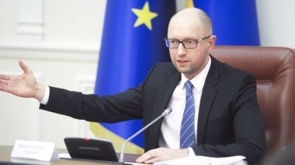 Яценюк настаивает на приватизации ОПЗ и "Центрэнерго" 