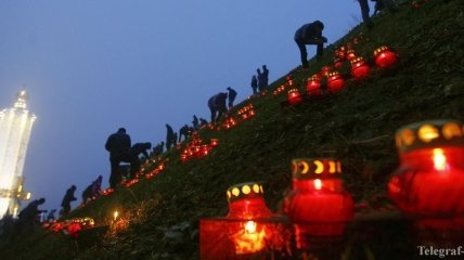 Лидеры Украины призывают зажечь свечу в память о жертвах Голодомора 