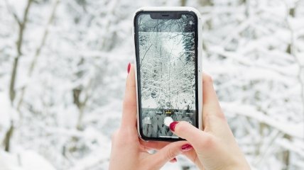 Как защитить телефон в мороз